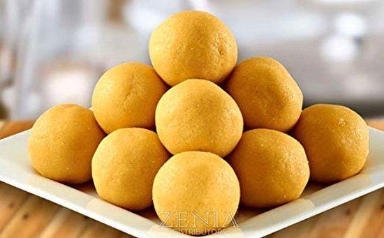 Shri Mohan's Karachi Sweets Besan Ladoo - Firaana